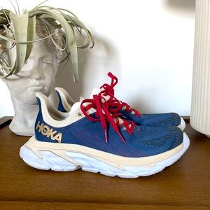 Hoka One One Clifton Edge